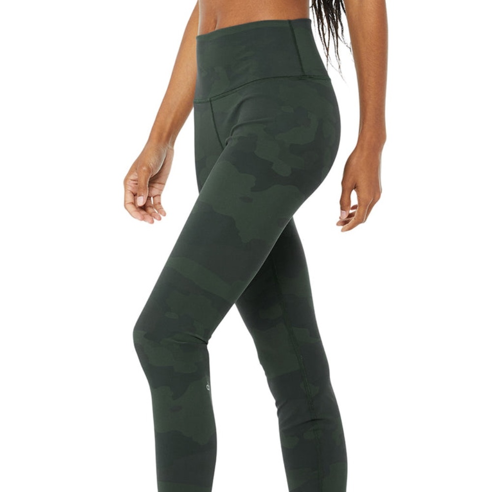 ALO YOGA HIGH-WAIST CAMO VAPOR LEGGING NWT